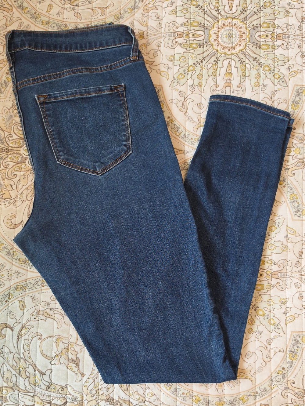 Old Navy Skinny Jeans Tall in Dark Blue Wash